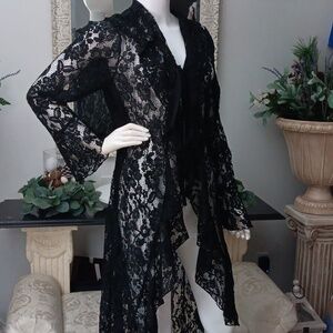 Chic Black Lace Women's Robe